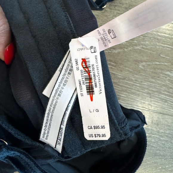 Victoria's Secret dream angels Black Velvet Crop Top - Picture 3 of 5